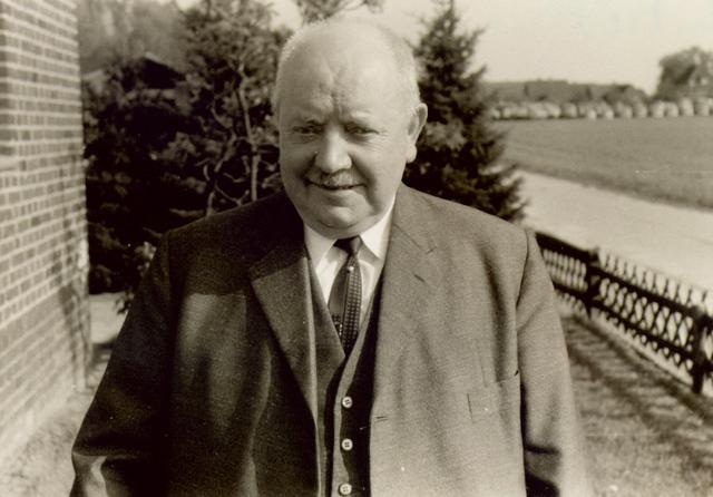 1949_Vors-Möllers.jpg - 1. Vorsitzender Wilhelm Möllers (Bürgermeister von Harwick 1949 - 1952).