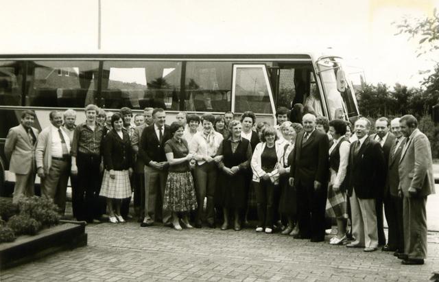 1980_3.jpg - 1980: Zweitagesausflug des Offizierskorps mit Frauen.