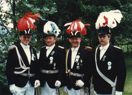 1987_Offiziere.jpg - Offiziere 1987 v.l.: Werner Höing, Josef Hemmer, Anton Eßling, Klemens Kersting.